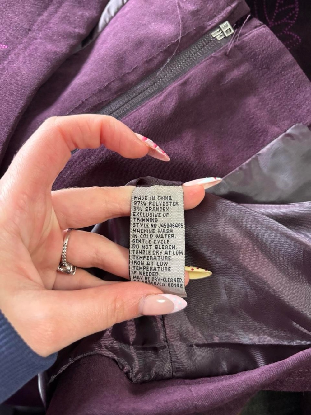 Embroidered Plum Zip-Front Women's Jacket - Picture 6 of 6